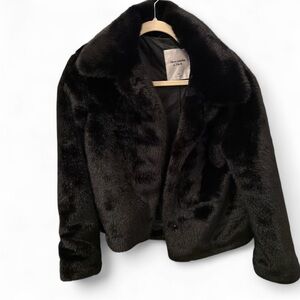 Abercrombie & Fitch Black Short Faux Fur Jacket